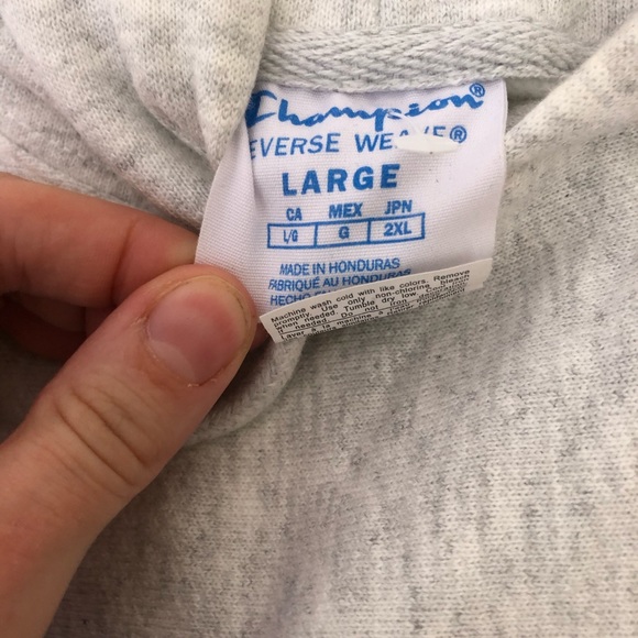 Champion hoodie large/XL - Picture 2 of 5